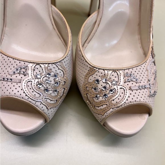 LORIBLU LEATHER MADE IN ITAKY Elegant Cream Peep-Toe Heels Swarovski crystals - Picture 6 of 15